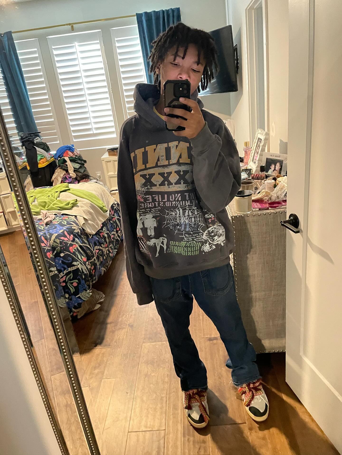 Gray ART NO LIFE Hoodie